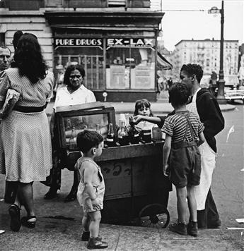 (SPANISH HARLEM, NEW YORK--MARTIN HARRIS) Group of 6 lively photographs of New Yorks Hispanic community, Spanish Harlem, by Harris.